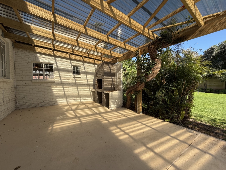 4 Bedroom Property for Sale in Ferreira Town Eastern Cape